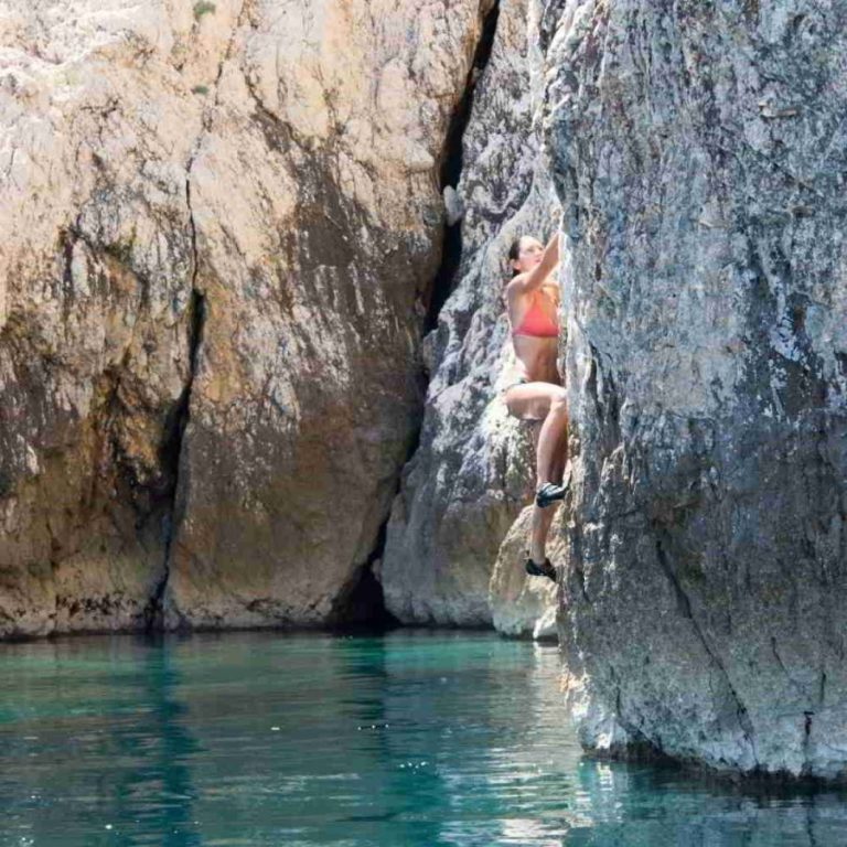The History and Evolution of Deep-water Soloing